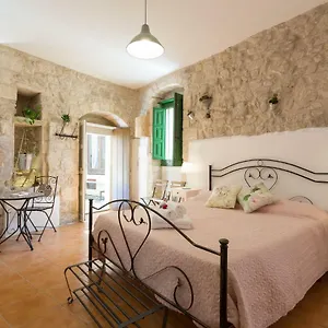 Pura Vida Iblea Guest house